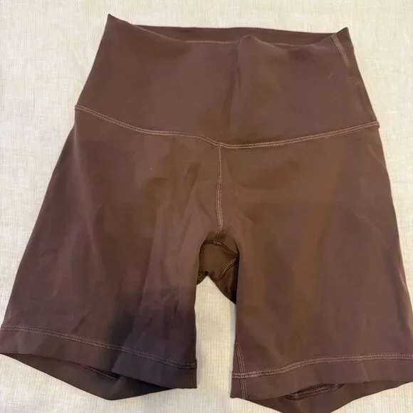 lululemon Align™ High-Rise Short 6", Size 6, Lava Cake - Picture 2 of 2